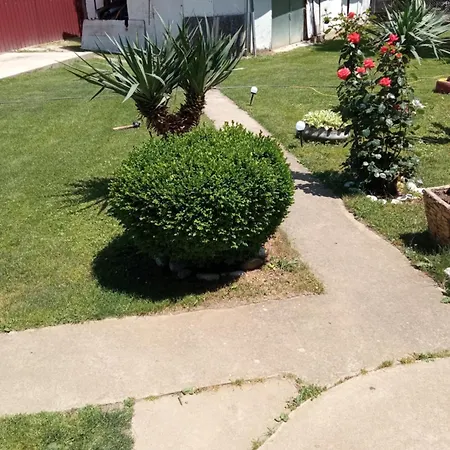 Seosko Turisticko Domacinstvo Milanovic * Zuc